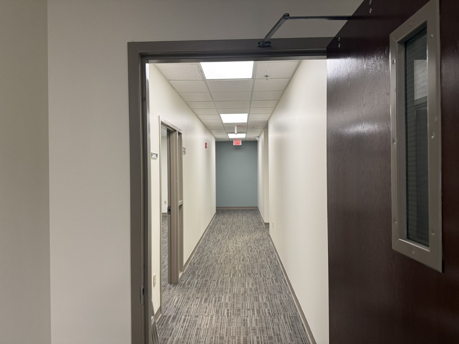 Completed Siemens Albany workplace circulation and finishes