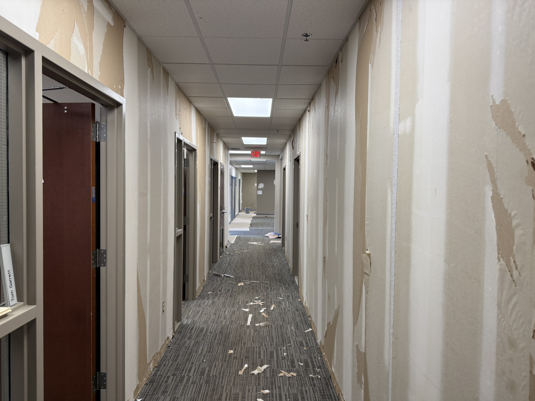 Wallcovering removal | In Progress