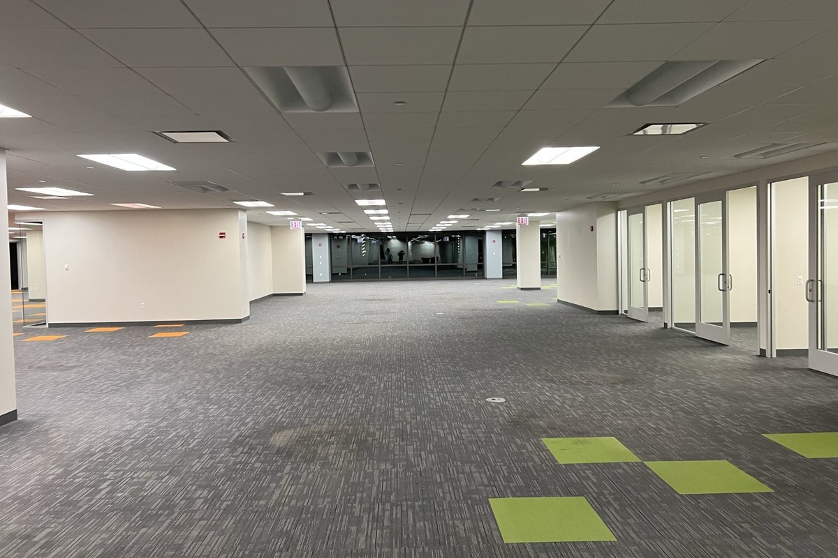 Cleared Stantec Chicago workplace with retained finishes